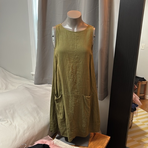 Pure Match Linen Dress - Picture 6 of 7